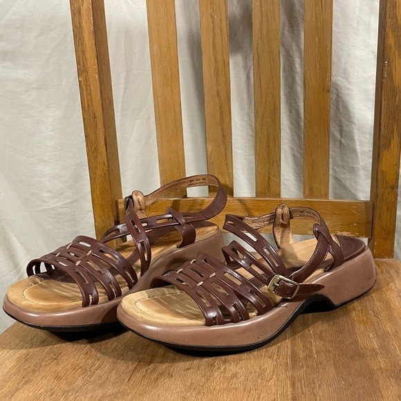 Dankso Brown Leather Sandal w/ ankle strap Size 39 - Picture 3 of 6